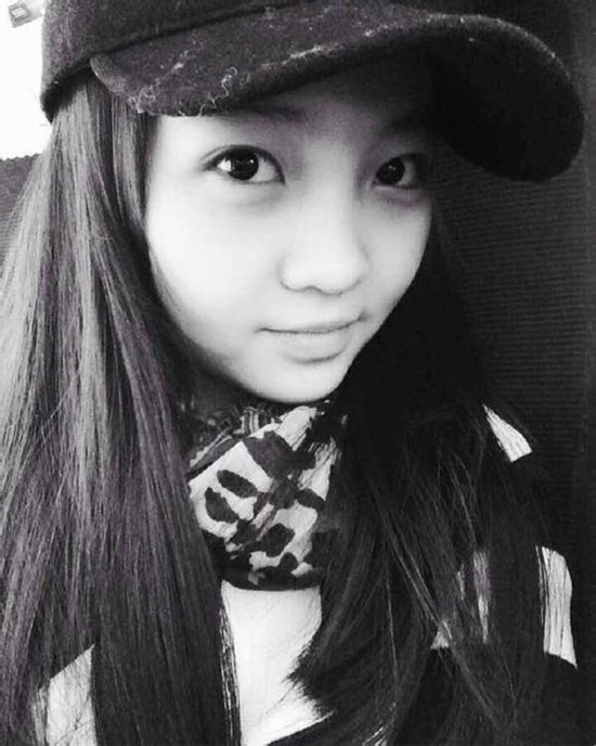 Ở tuổi 16, Lâm Diệu Khả có phần mũm mĩm hơn trước. Cô cũng ít đóng phim  để tập trung cho công việc học tập.