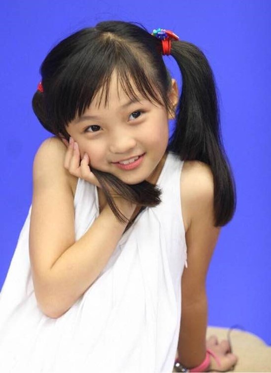 Cô bé sinh năm 1999 Lâm Diệu Khả nổi tiếng khắp Trung Quốc sau màn trình diễn  trong đại lễ khai mạc Thế vận hội Olympic Bắc Kinh 2008. 