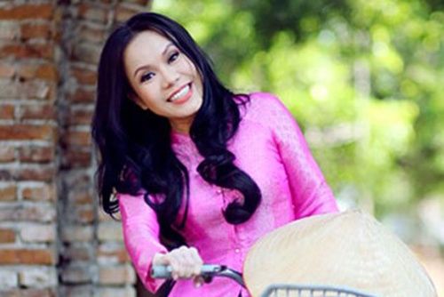 Nghe si Viet Huong: 'Lun cung loi' hinh anh