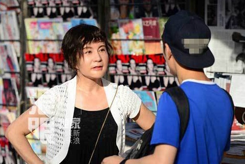 Luu Hieu Khanh gay ngo ngang khi ban bao le duong hinh anh