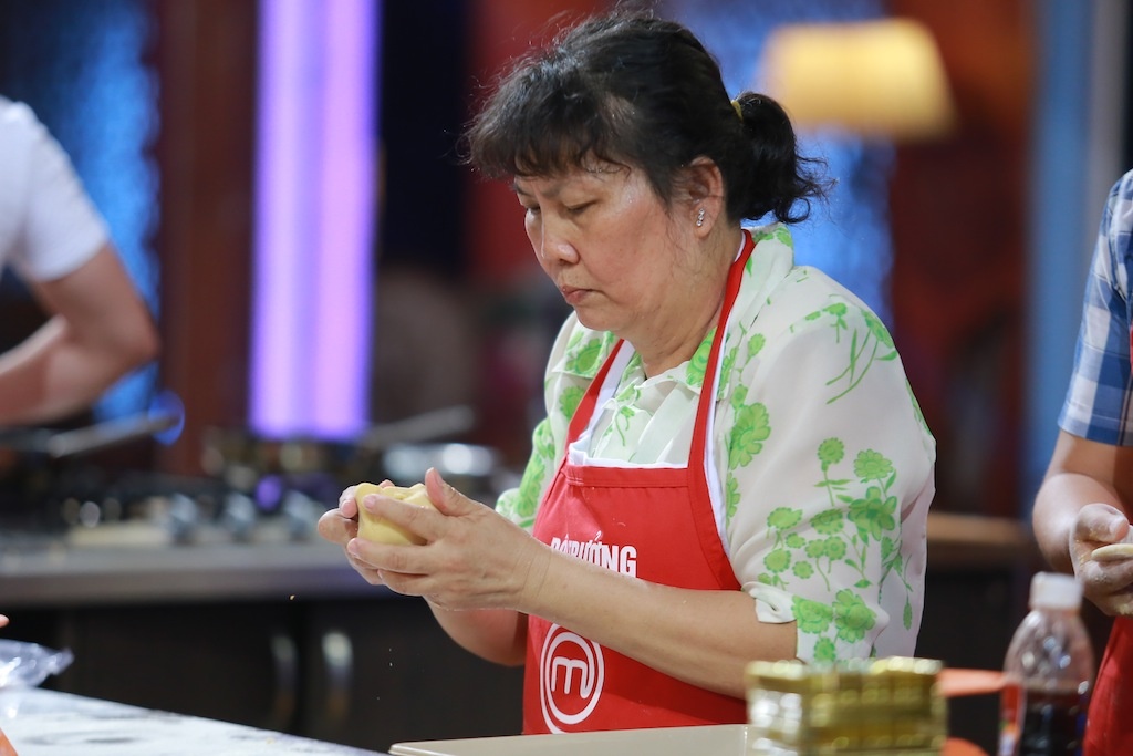 Ở phần thi này, cô Kim Oanh đã khiến khán giả bất ngờ khi thể hiện bản lĩnh và sự quyết đoán của một 