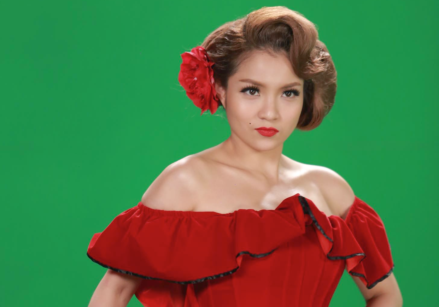 Thuy Top tham gia show truyen hinh dau tu khung cua VTV hinh anh