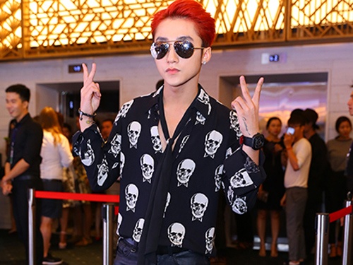 Loat ca si Viet duoc menh danh ban sao cua than tuong Kpop hinh anh