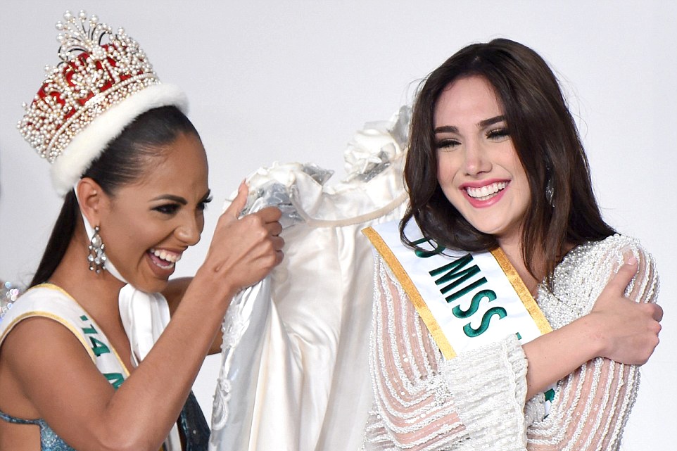 Nhung lum xum tai Hoa hau Quoc te 2015 hinh anh