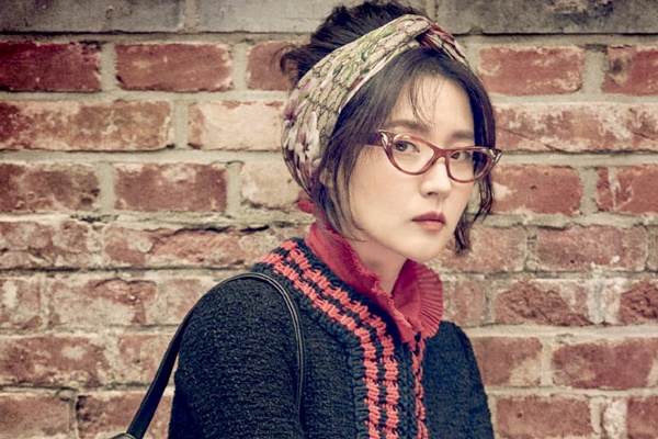 Lee Young Ae khac la trong bo anh moi hinh anh