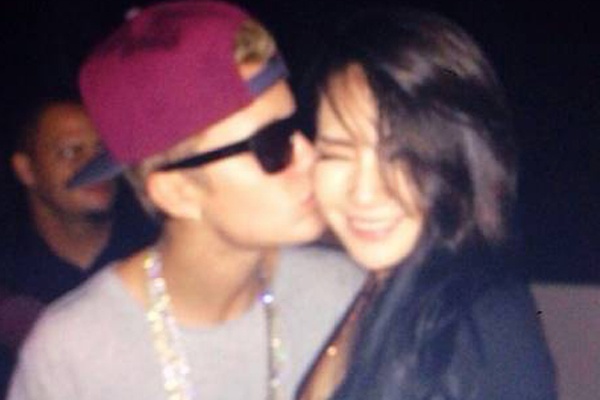 Justin Bieber chia se ca khuc cua CL (2NE1) hinh anh