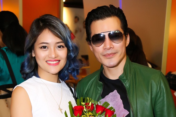 Tran Bao Son - Thuy Anh gap go khan gia truoc them LHP hinh anh