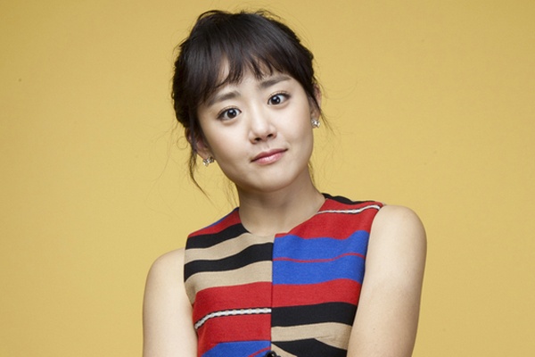 Sao Han tran tinh ve scandal ep tang qua tren mang xa hoi hinh anh