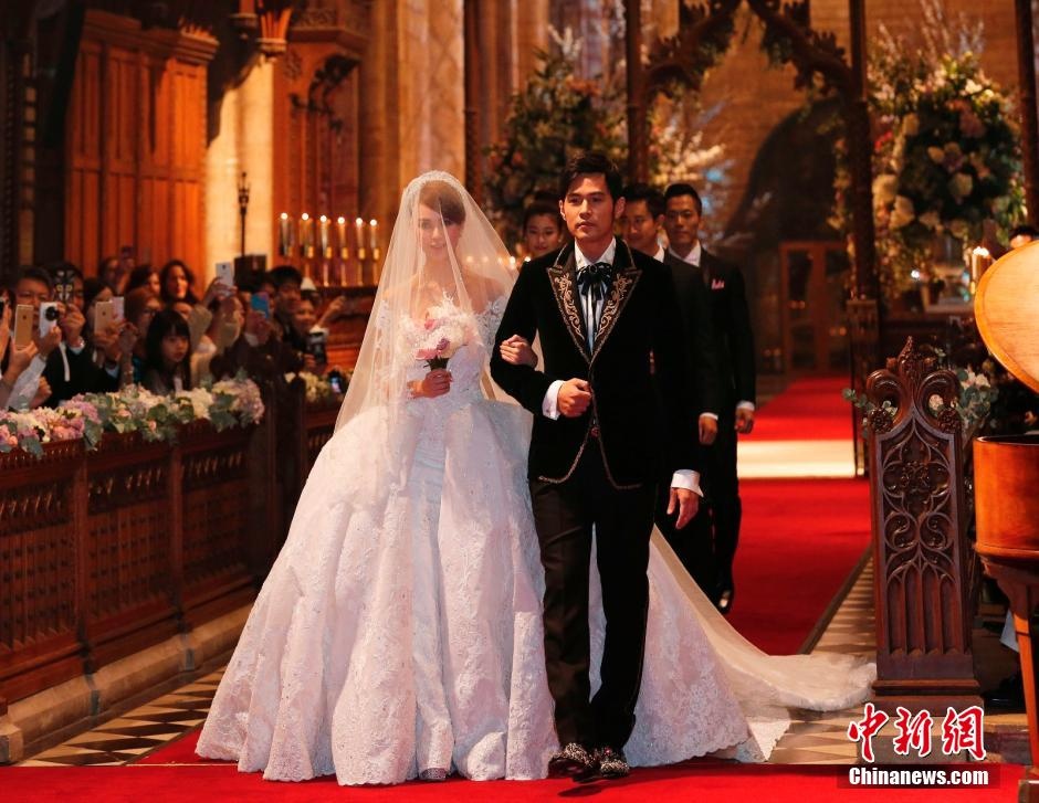 Ngay từ đầu năm, showbiz Hoa ngữ đã có tin vui khi Châu Kiệt Luân chính thức 