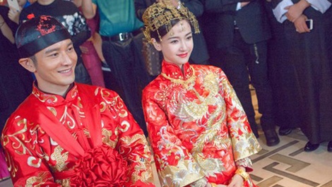 Chuyen tinh dinh dam cua showbiz Hoa ngu 2015 hinh anh