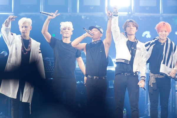 Big Bang kiem hon tram trieu USD trong nam 2015 hinh anh