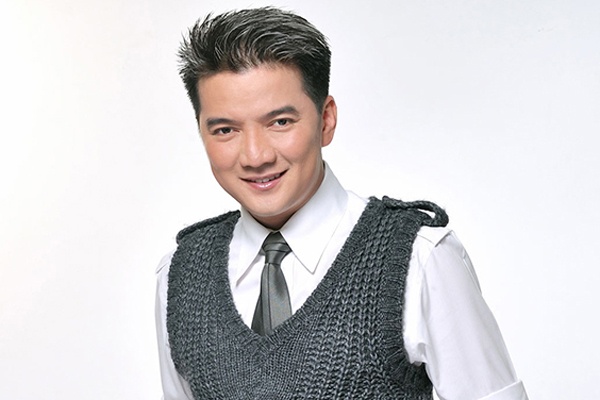 Dam Vinh Hung lam phim ve cuoc doi minh hinh anh