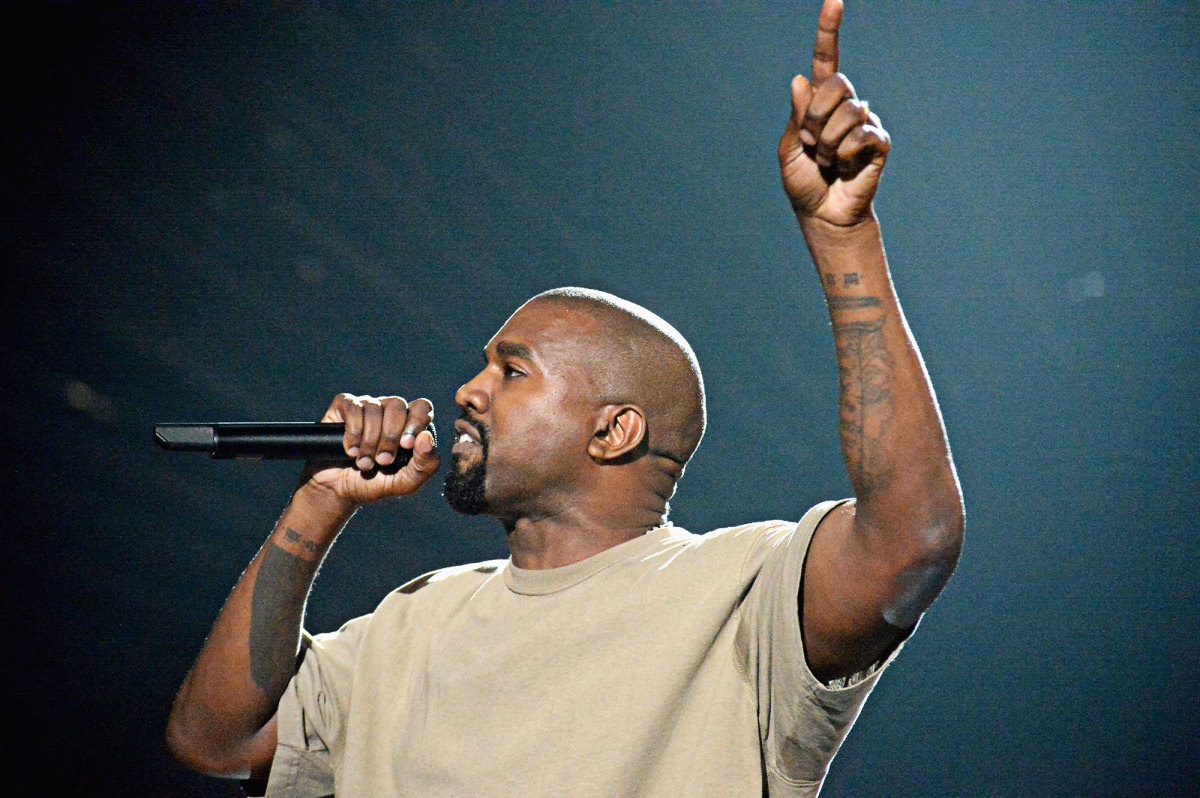 Bai phat bieu cua Kanye West tren san khau VMA hinh anh