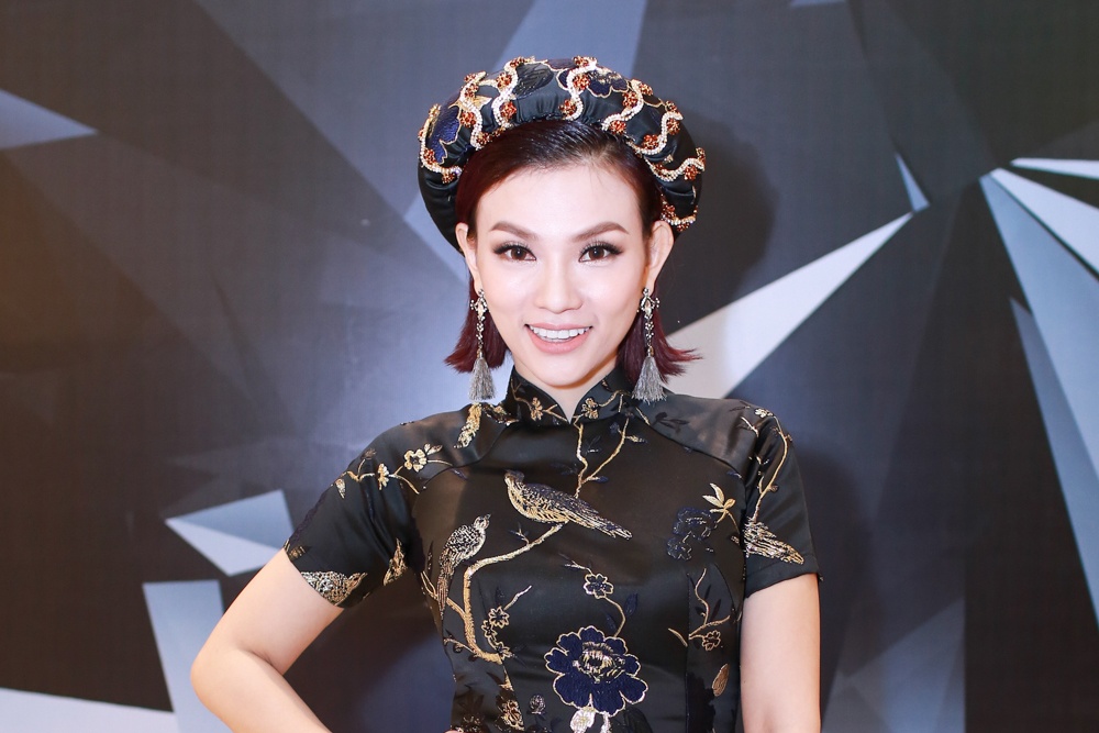 Ca si Thu Thuy tai xuat lam nguoi mau sau khi sinh con hinh anh