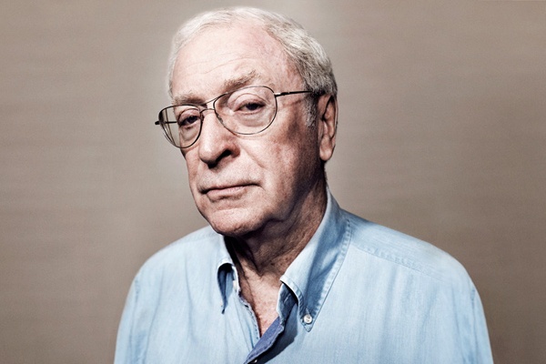 Sao Batman khuyen dien vien da mau nen kien nhan hinh anh