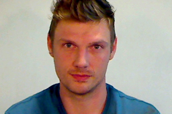 Nick Carter tran tinh ve viec bi bat hinh anh