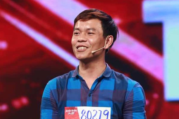 Giam khao Got Talent phan khich nghe gia giong Le Hoang hinh anh