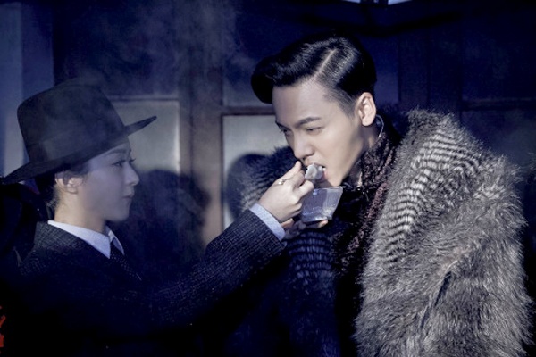 Doan phim Trung Quoc xin loi vi tai nan lien tiep hinh anh