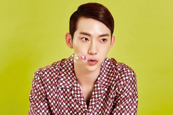 Jo Kown muon song ca cung Tae Yeon (SNSD) hinh anh