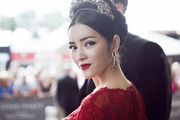 Tuoi tho kho cuc it biet cua dai gia kim cuong Ly Nha Ky hinh anh