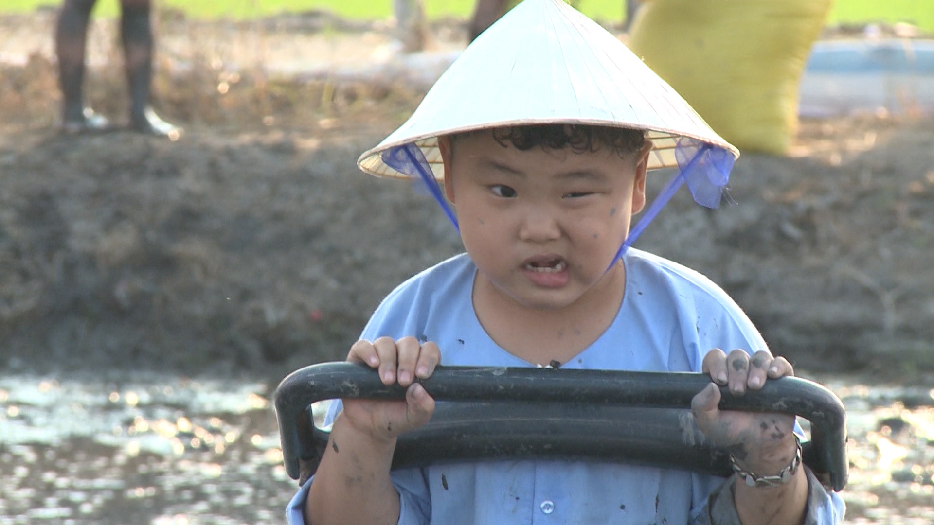 Bố ơi mình đi đâu thế làm nông dân ảnh 5 Bo oi minh di dau the lam nong dan anh 5
