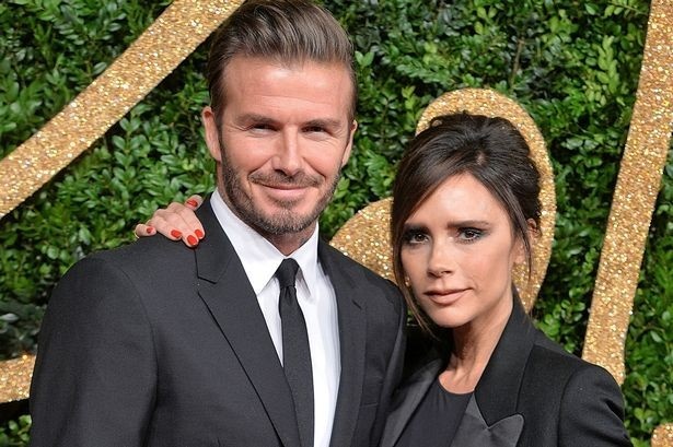 Victoria Beckham duoc chong ninh trong Ngay cua Me hinh anh