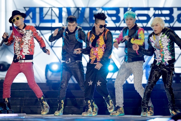 Big Bang lieu co tan ra? hinh anh