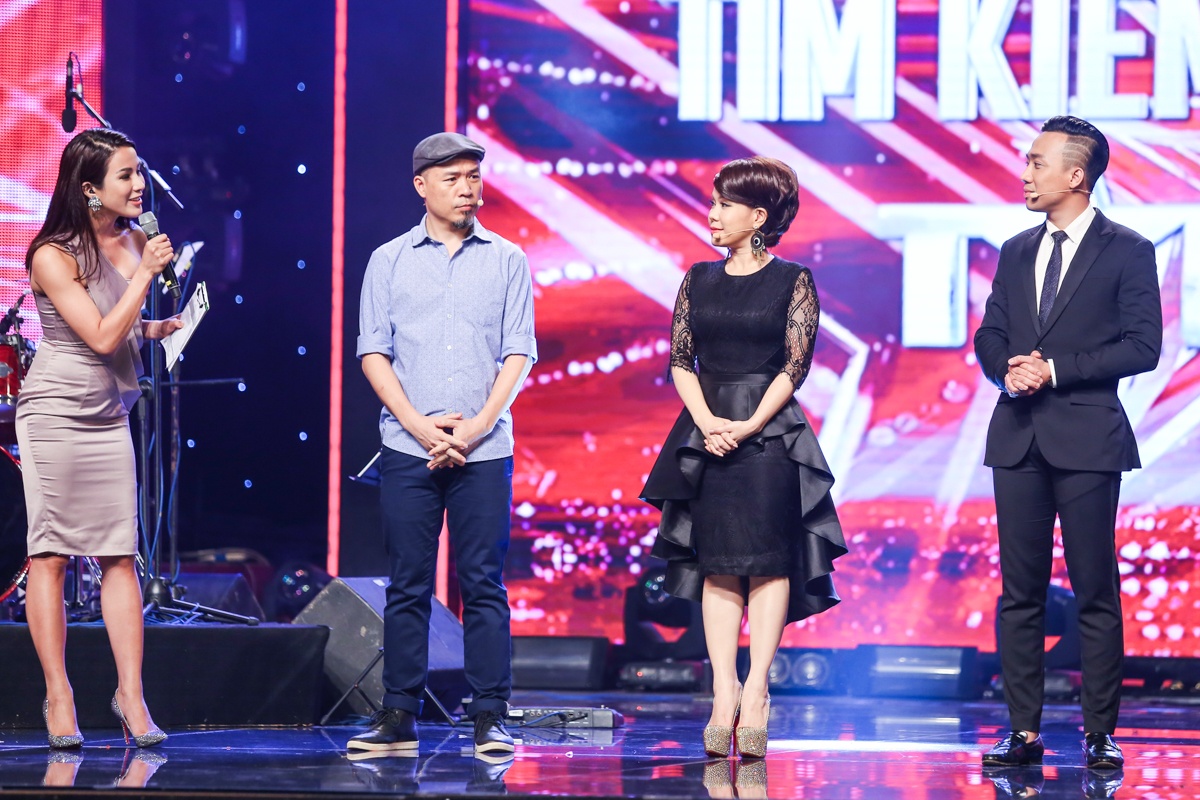 Tran Thanh xem Hari Won bieu dien anh 5