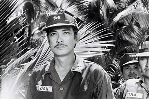 Co mot nhac si Thanh Tung cua 'Van bai lat ngua' hinh anh