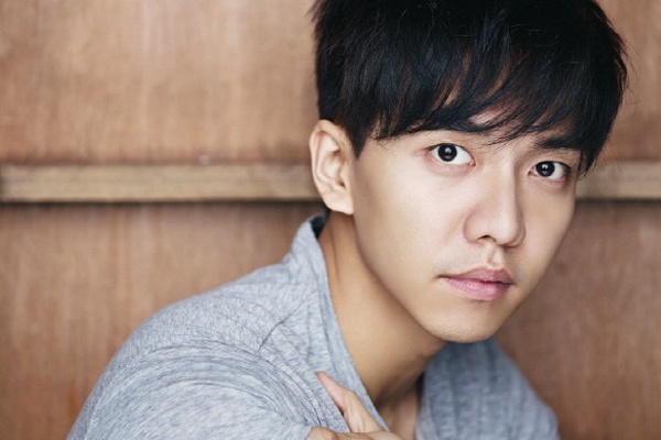 Lee Seung Gi lam linh dac nhiem hinh anh