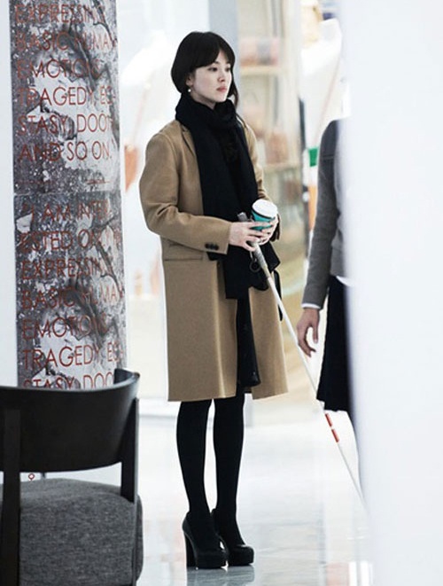 thoi trang cua Song Hye Kyo anh 6