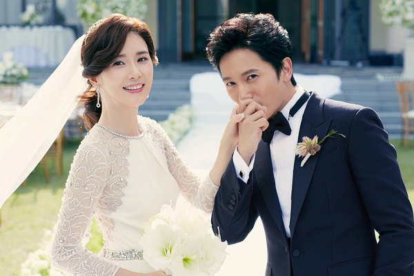 Ngoi nha lang man cua Ji Sung - Lee Bo Young hinh anh