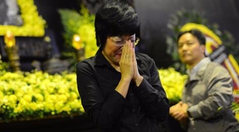 Nghe si Viet nuc no tien dua Tran Lap hinh anh