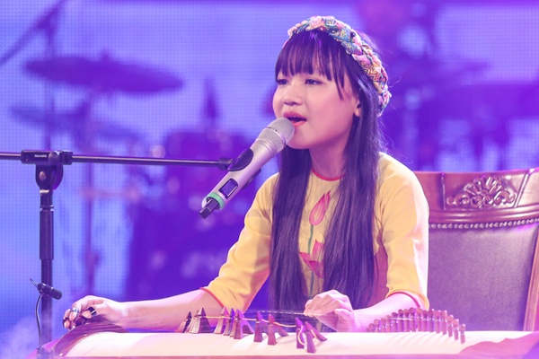 Be 12 tuoi khien Tran Thanh dung suot phan trinh dien hinh anh