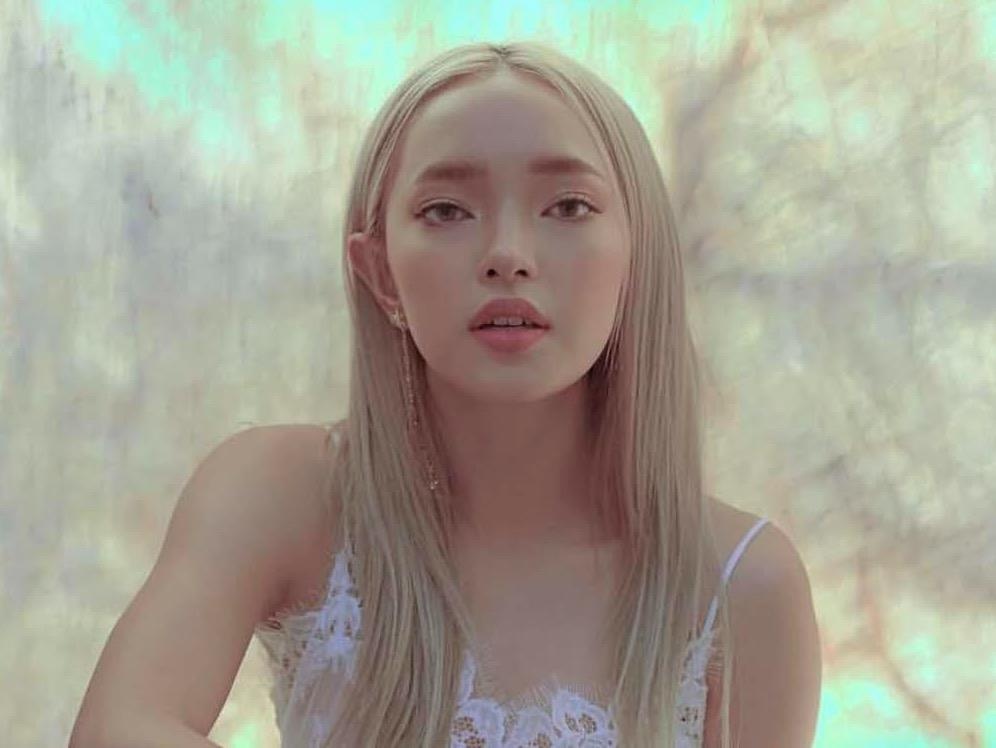 Chau Bui tiet lo bi quyet lam dep voi can tay hinh anh