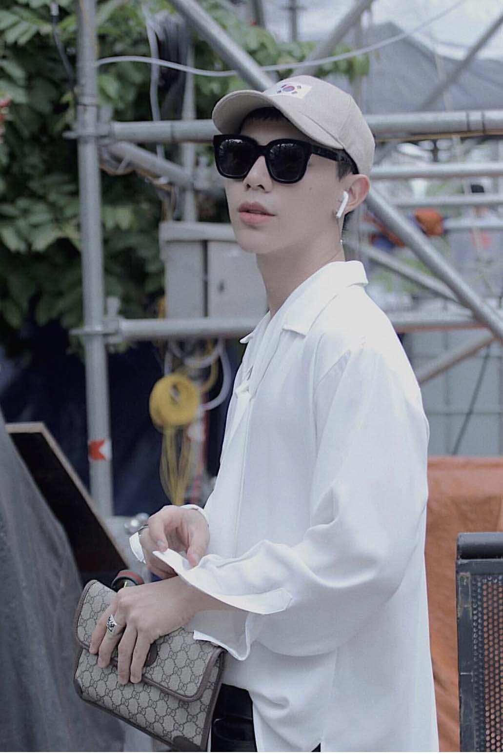 Thoi trang xa xi cua Erik anh 5