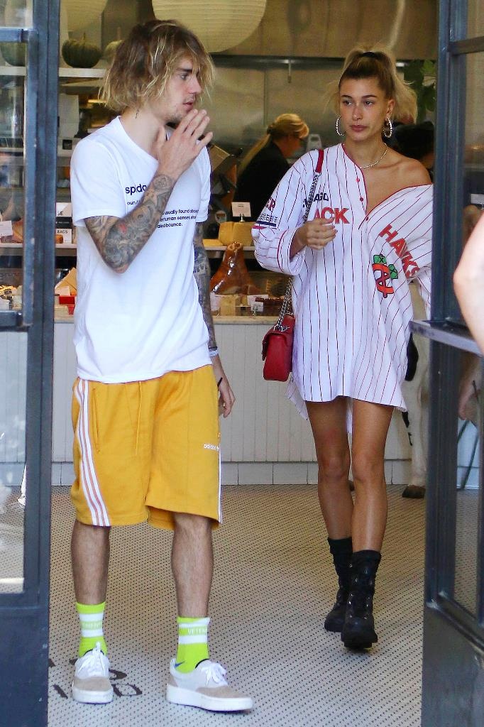 phong cach doi lap cua vo chong nha Bieber anh 3