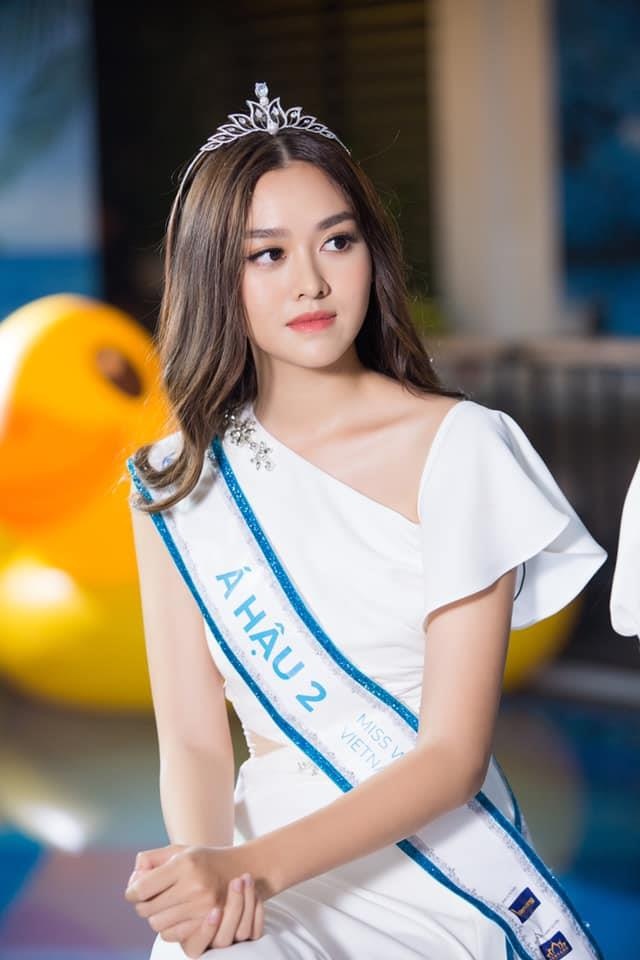 chi gai a hau tuong san anh 2