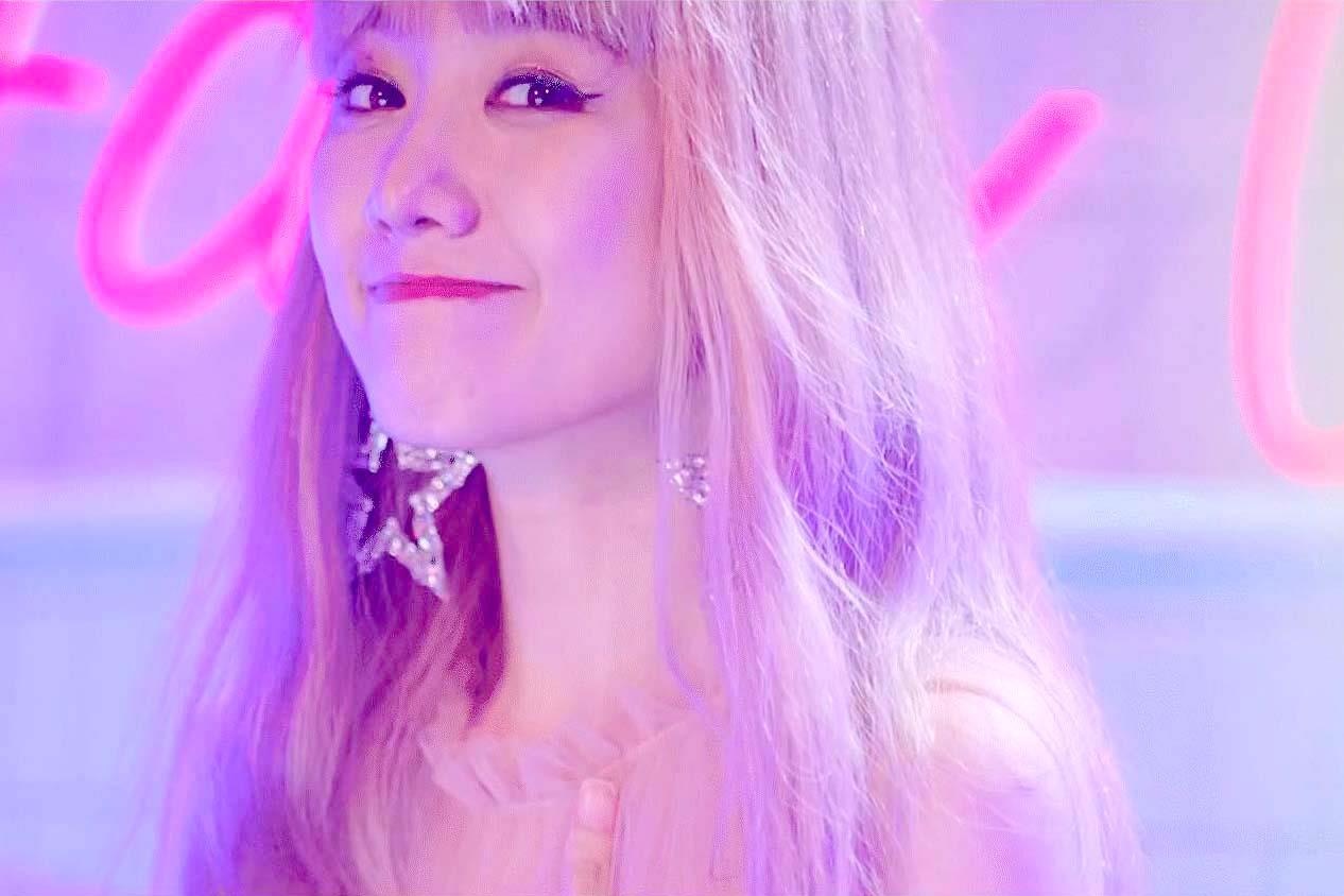 Hari Won manh tay chi den nua ty dong cho ve ngoai 'hack tuoi' hinh anh