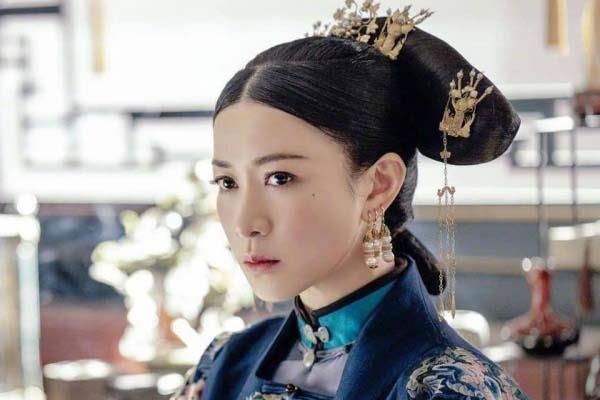 mốt dùng khuyên tai kẹp ảnh 2 mot dung khuyen tai kep anh 2