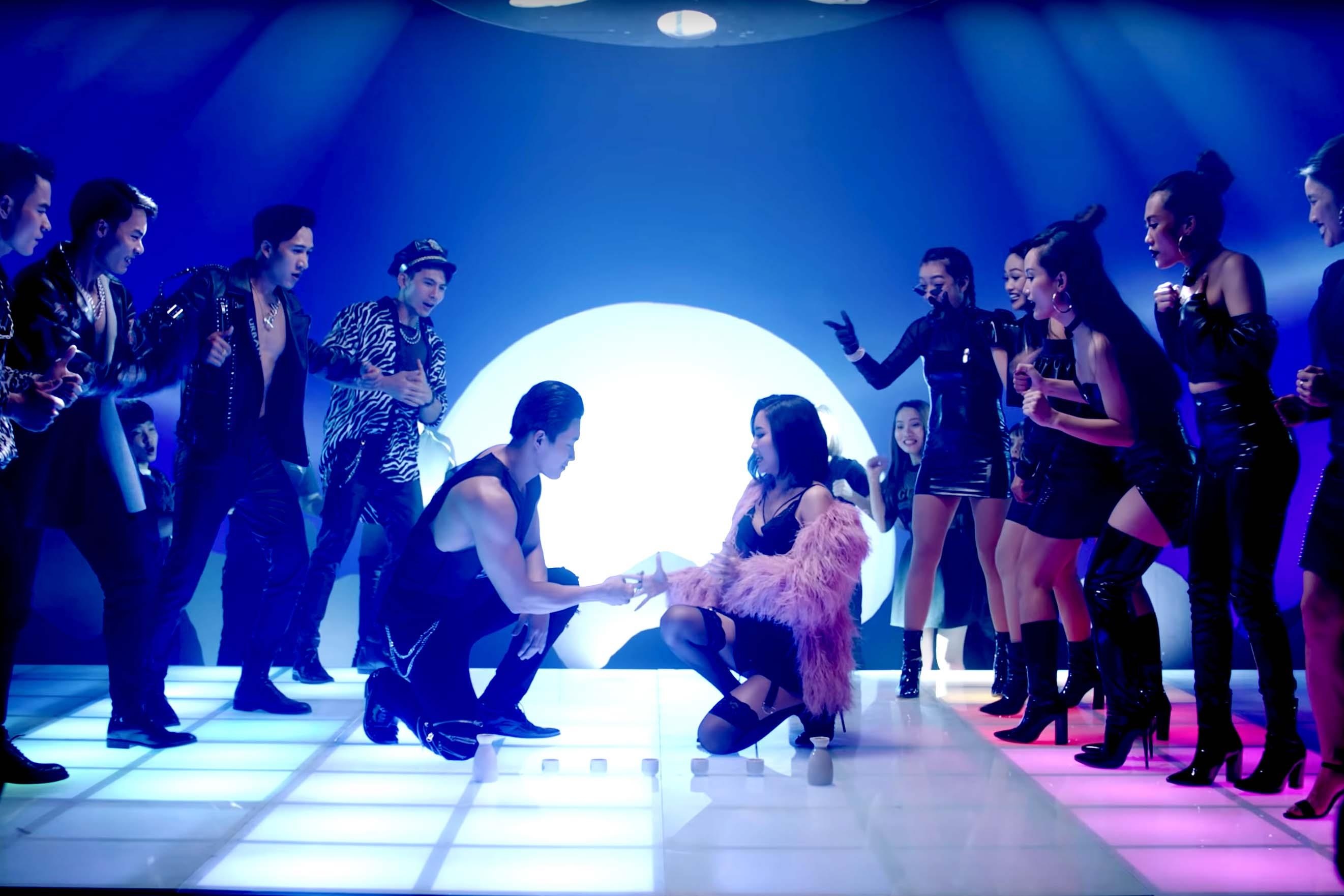 Bich Phuong di du dua di anh 6