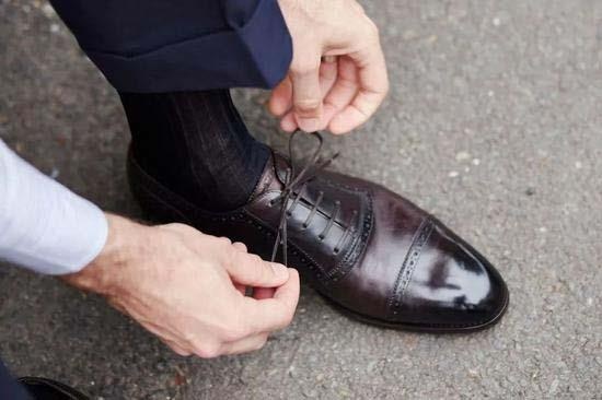 chú rể nên đi giày gì ảnh 3 chu re nen di giay gi anh 3
