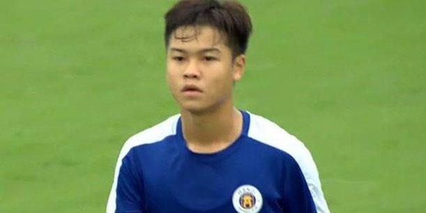 Fan Trung Quoc bat ngo voi hanh vi choi xau cua cau thu tre Viet Nam hinh anh