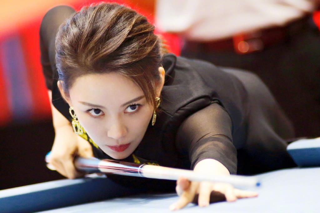 My nhan billiards Trung Quoc Phan Hieu Dinh hinh anh