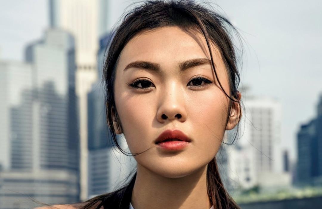 Duong Van Uy nu than nhay cao cua lang dien kinh Hong Kong hinh anh