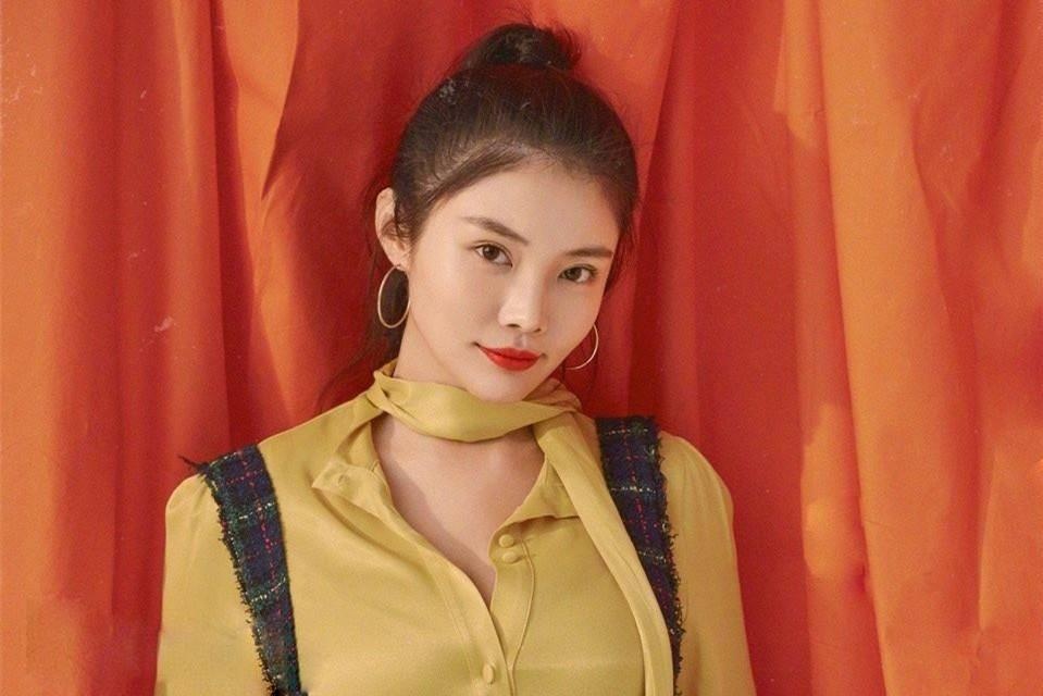 Sao nu Trung Quoc gap rac roi vi bi nham la Tu Hieu Dong hinh anh