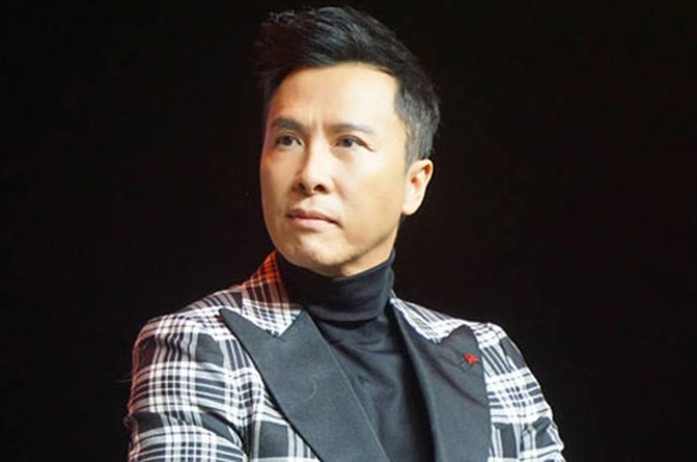 Chan Tu Dan am anh khi nho ve qua khu ngheo kho hinh anh