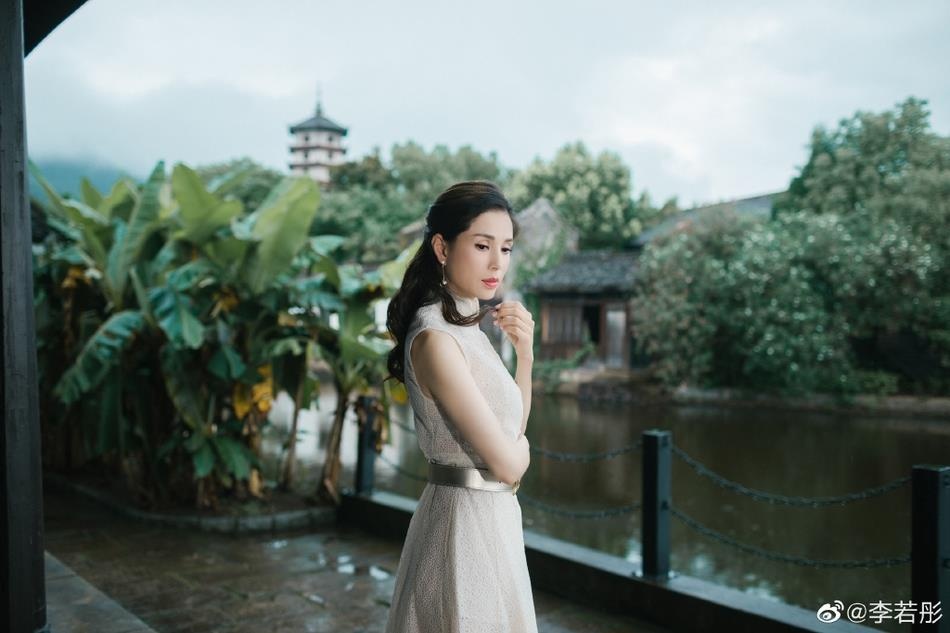 Ly Nhuoc Dong,  nhan sac cua Ly Nhuoc Dong anh 6