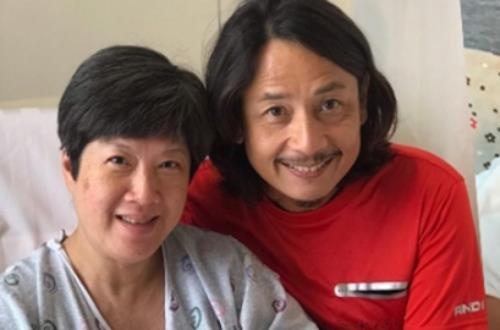 Sao nam TVB bat khoc khi vo sinh con dau long o tuoi 52 hinh anh