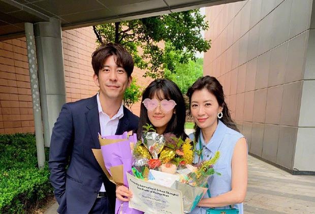 Con gai rieng cua Gia Tinh Van lan dau goi Tu Kiet Khai la cha hinh anh